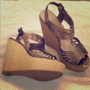ALDO bronze wicker wedges size 8